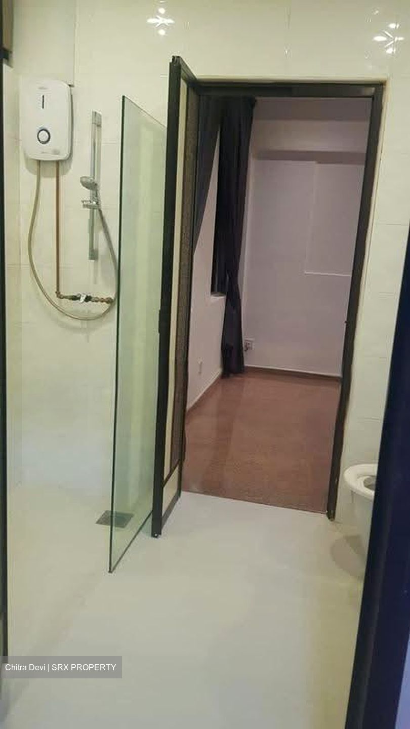Hoa Nam Building (D8), Apartment #606987751